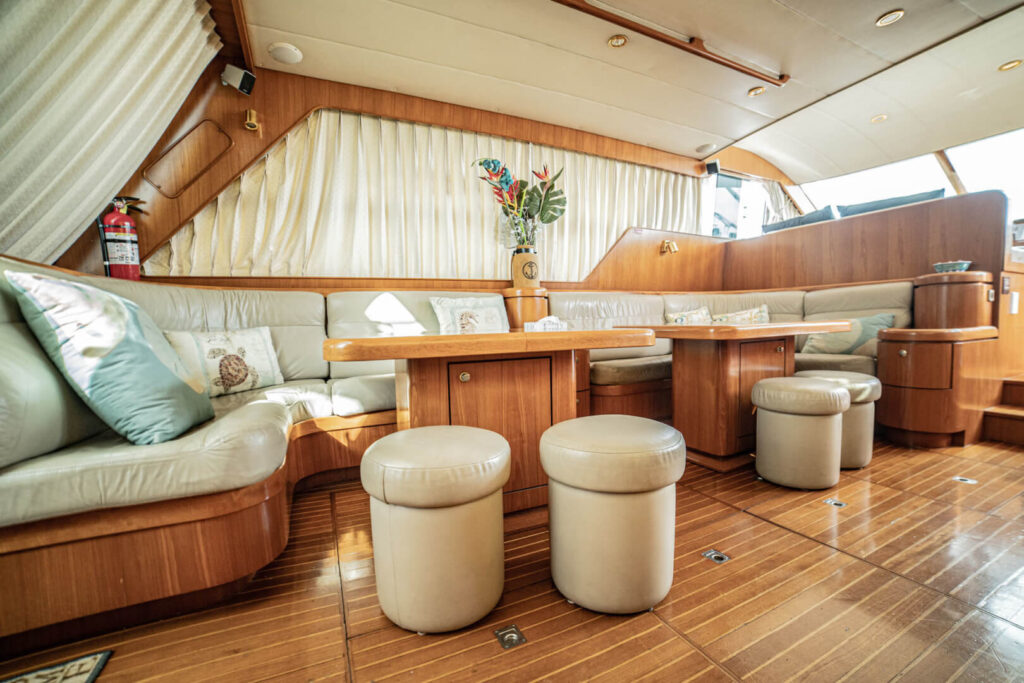 Lady Cardoc yacht for sale interior