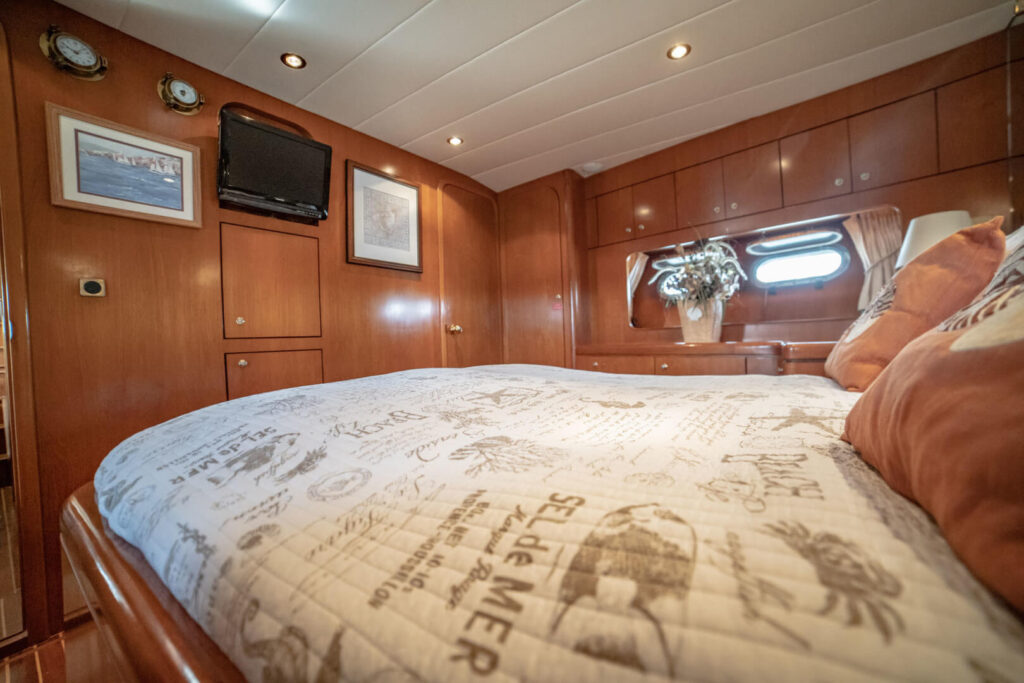 Lady Caradoc yacht interior yacht for sale Stuart Jupiter West Palm Beach Florida